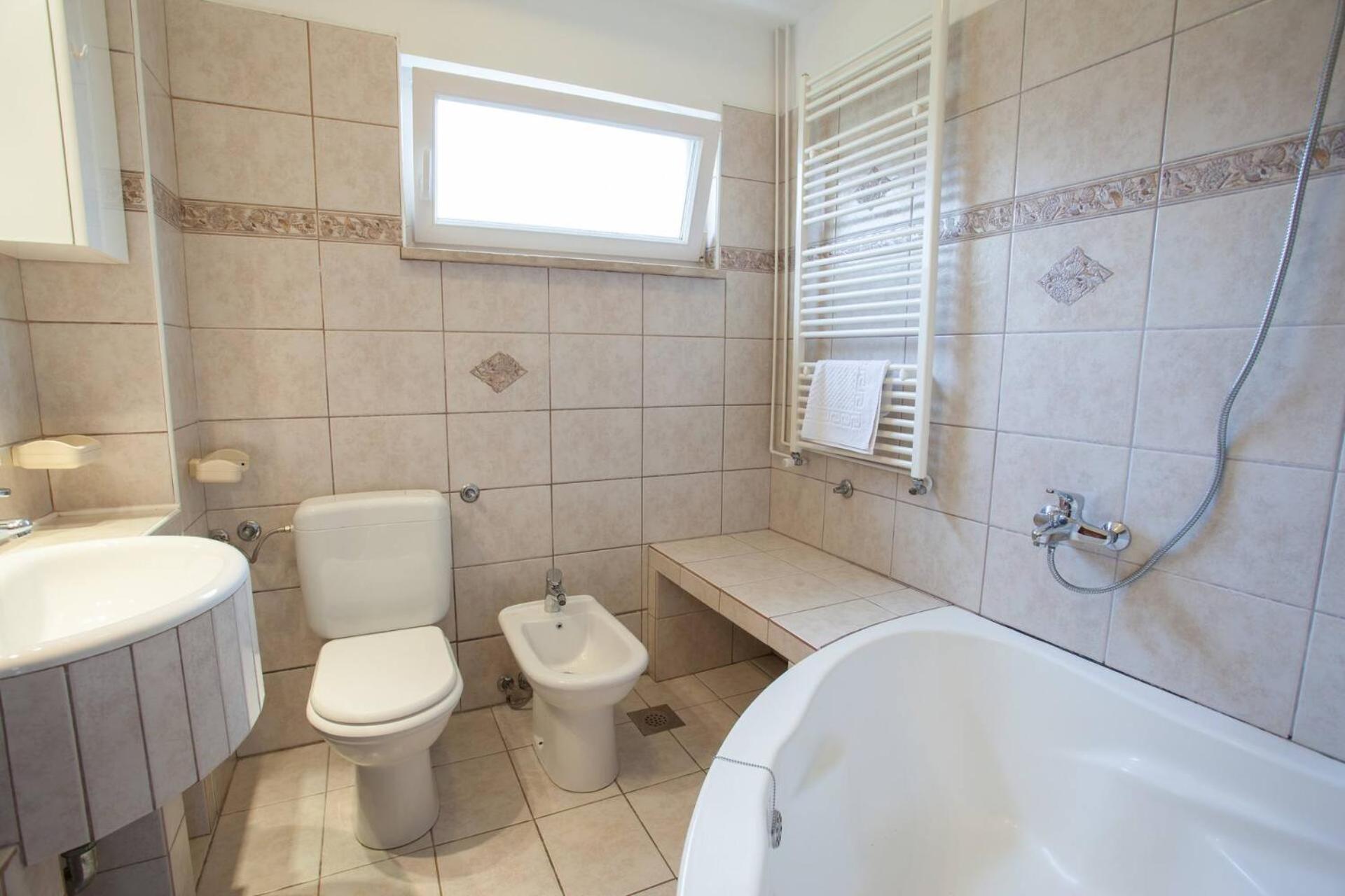 באסקה Apartments & Rooms Dekanic מראה חיצוני תמונה