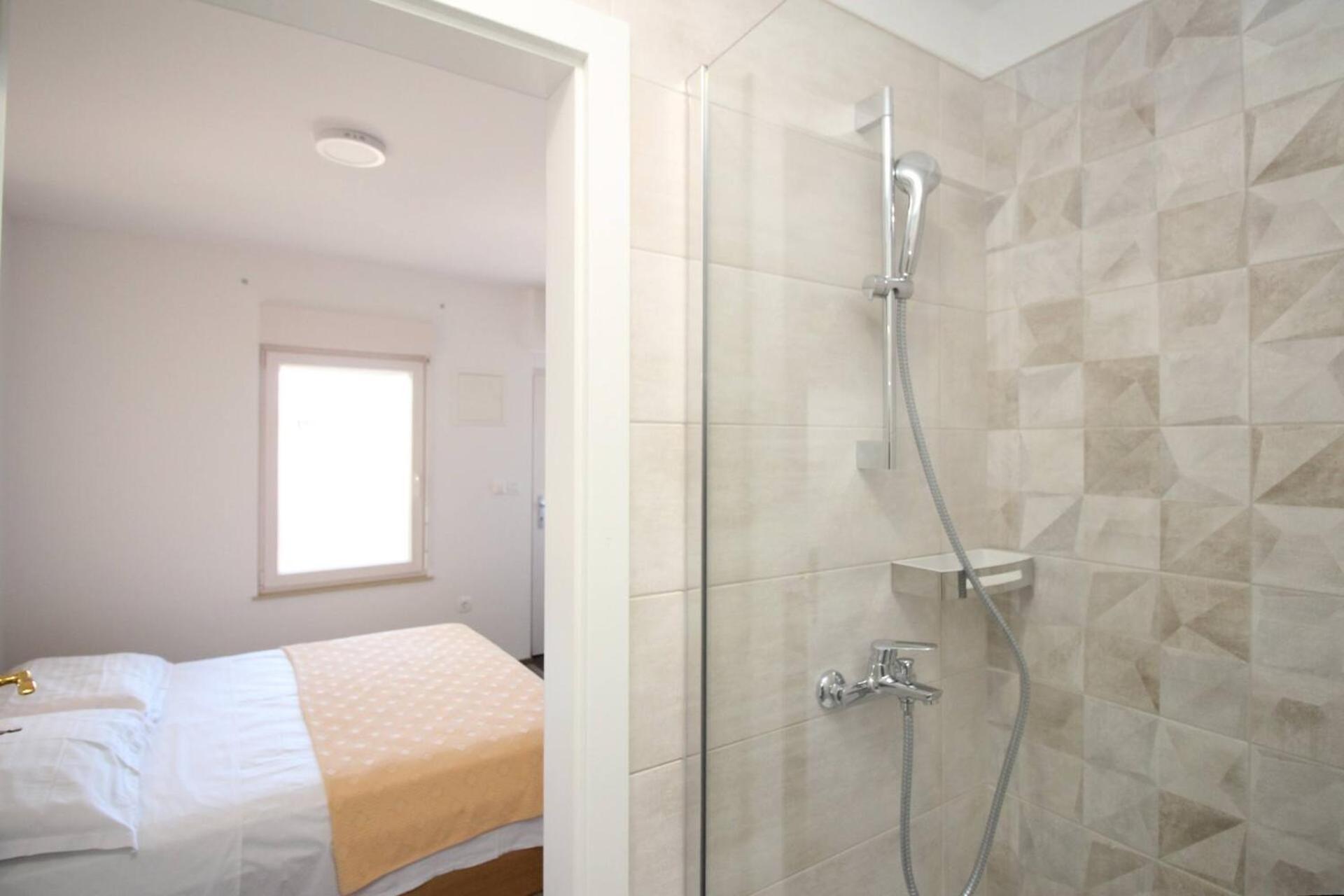 באסקה Apartments & Rooms Dekanic מראה חיצוני תמונה