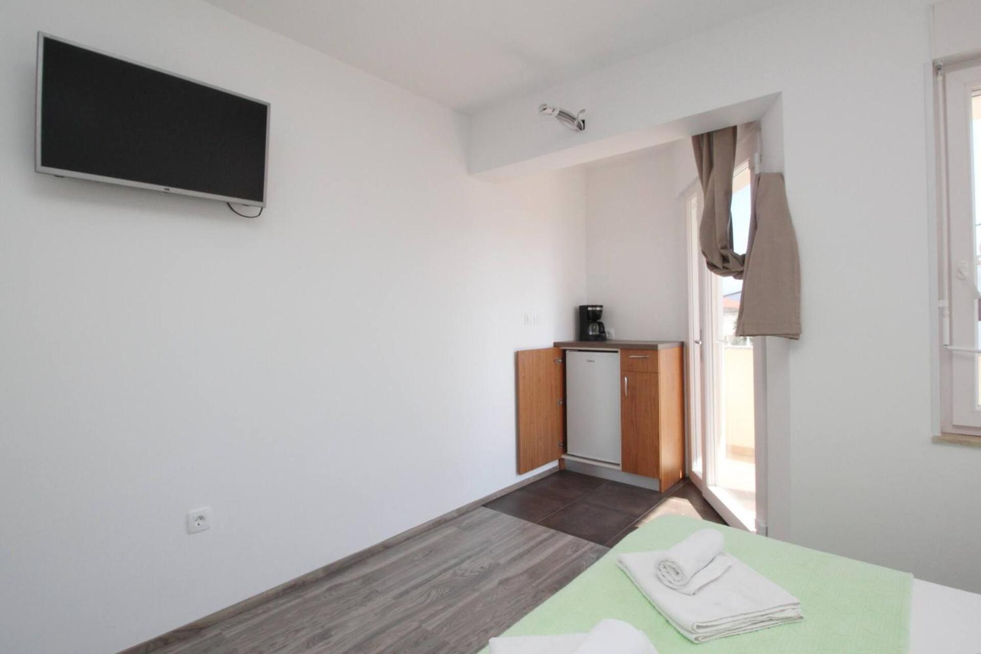 באסקה Apartments & Rooms Dekanic מראה חיצוני תמונה