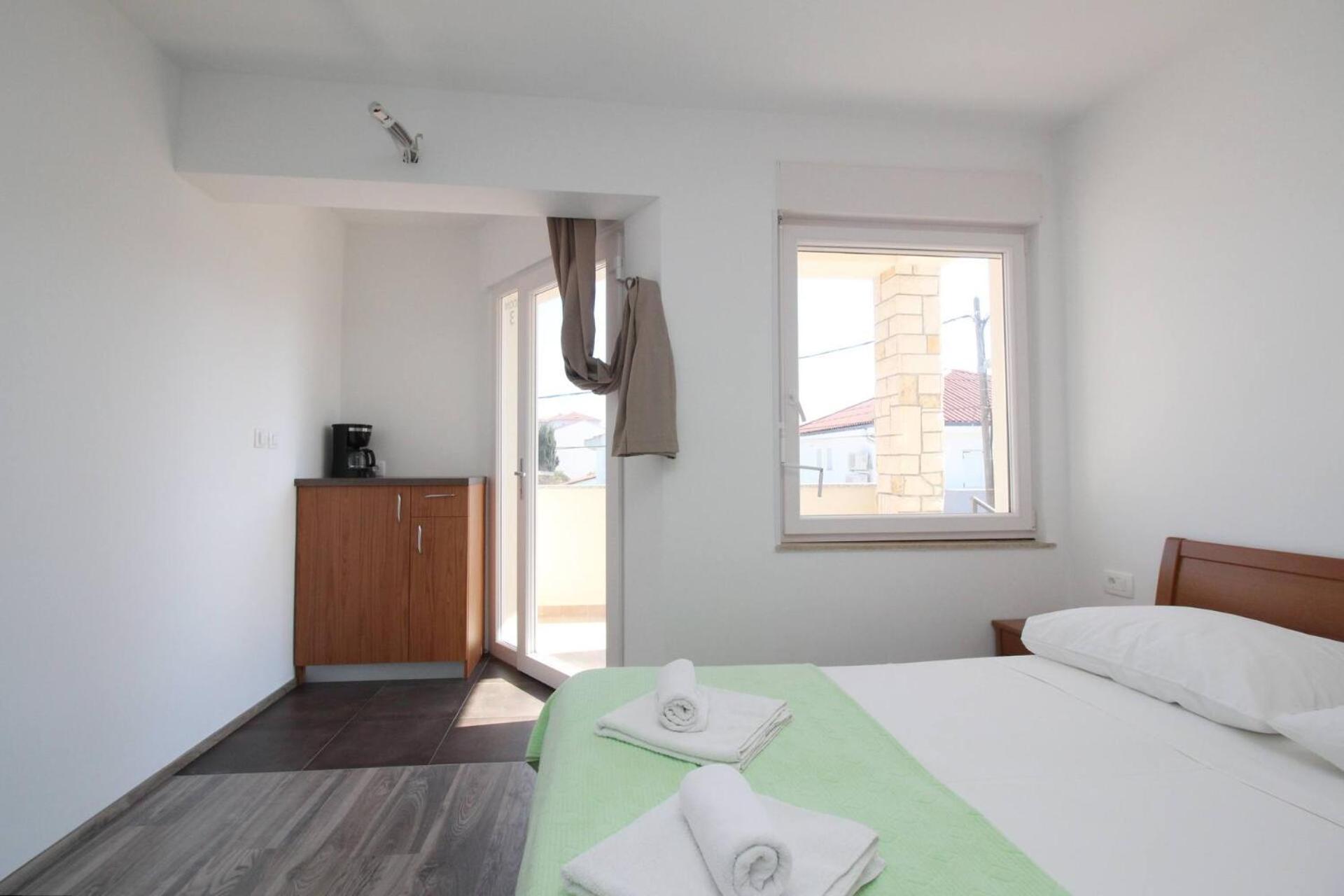 באסקה Apartments & Rooms Dekanic מראה חיצוני תמונה