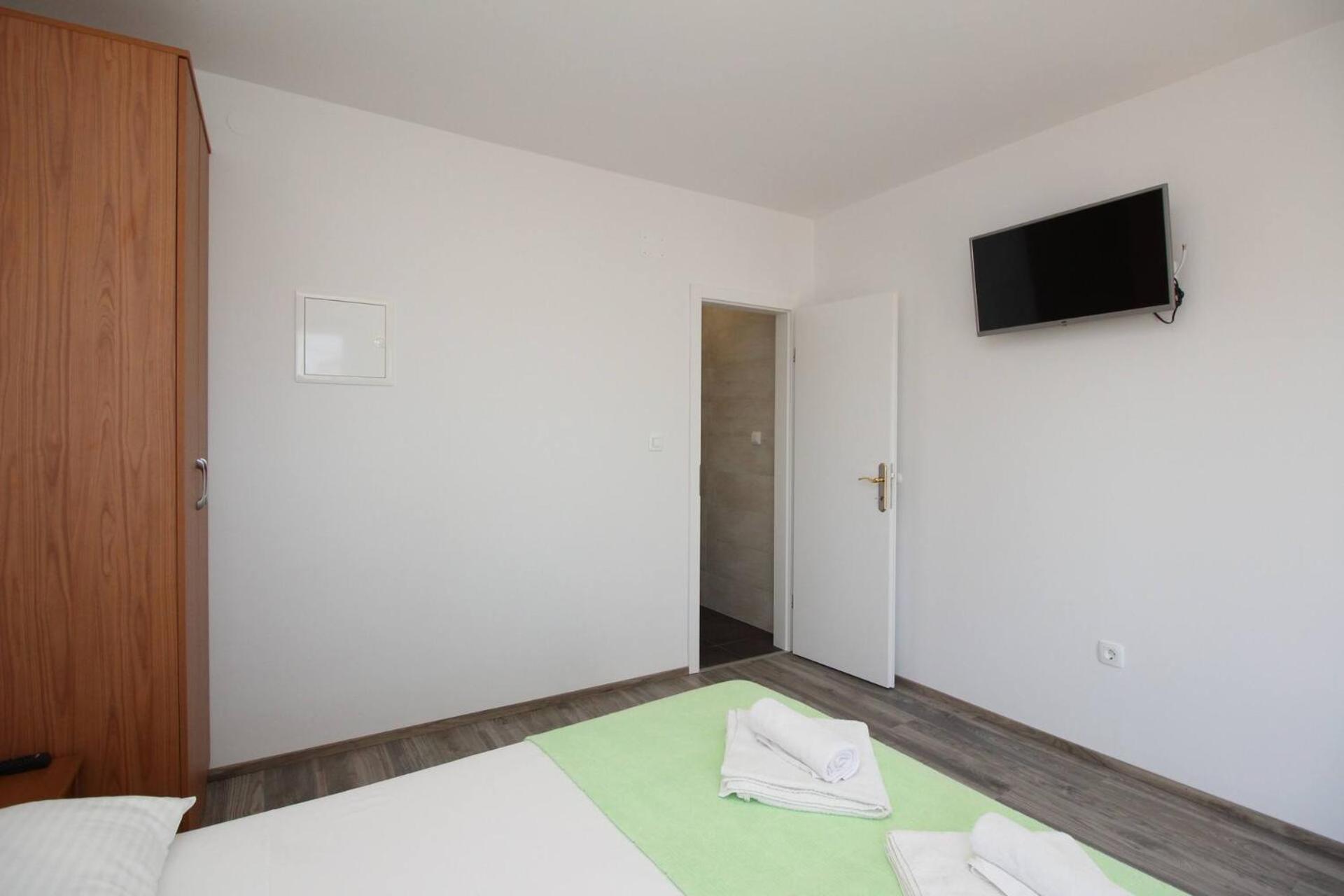 באסקה Apartments & Rooms Dekanic מראה חיצוני תמונה